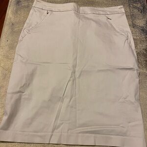 New York and company. 
Size 10.
Pencil skirt